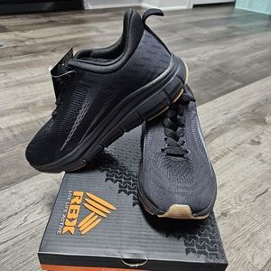 New boys Reebok shoes 3Y